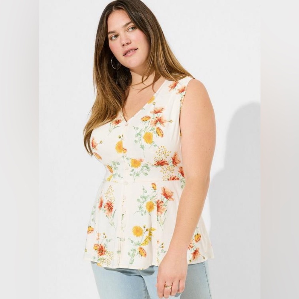 Torrid rayon slub floral button up with waist detail tank top